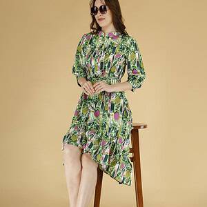 women green printed knee length dress with belt casual western wear