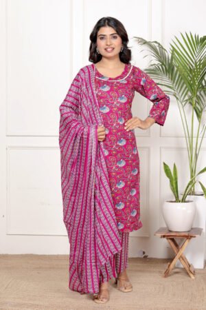 women magenta pink printed kurta set with dupatta